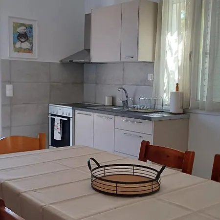 Holiday home Mata's